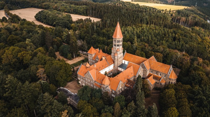 Abbaye vue du ciel @ Dirk de Marelle