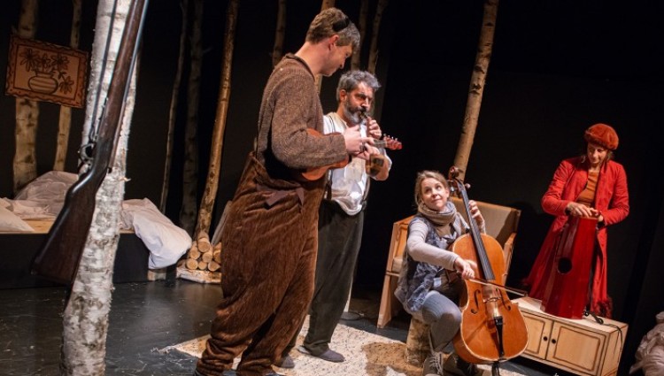 Es klopft bei Wanja in der Nacht - IMG 1