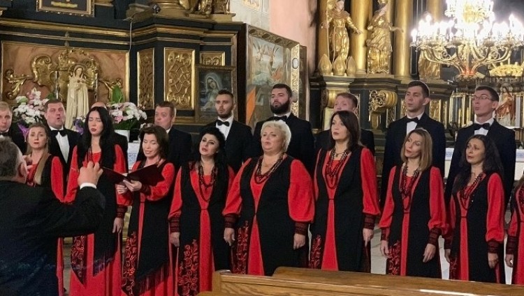 Festliche Weihnacht - K&K Opernchor - IMG 1